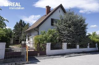 Haus kaufen in 2700 Wiener Neustadt, Liegenschaft mit Potential - 112m² Wfl. inkl. Hofgebäude plus Abstellraum für KFZ und Südwestterrasse
