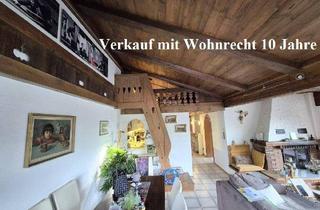 Wohnung kaufen in Lange Gasse, 6111 Volders, Rustikale 3-Zimmer-Dachgeschoßwohnung mit Balkon und Terrasse