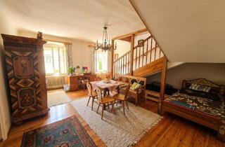 Haus kaufen in 3741 Pulkau, Großzügig wohnen – vielseitig nutzen -- Hofanlage mit Nebengebäuden in Pulkau