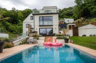 Villen zu kaufen in 3400 Klosterneuburg, Elevated Living - Moderne Villa mit Salzwasserpool, Aufzug & Herrlichem Ausblick