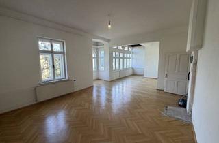 Villen zu kaufen in Kärntner Straße, 8720 Knittelfeld, Repräsentative Stadtvilla in Knittelfeld mit Rund 465 m² Nutzfläche - Vielseitige Nutzung Für Familien, Unternehmer und Vermieter