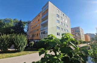 Wohnung kaufen in 2540 Bad Vöslau, Stilvolle Wohnung mit Wintergarten in Bad Vöslau