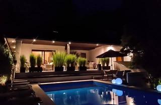 Wohnung kaufen in 9074 Keutschach, Exklusive Wohnung mit Eigenem Pool Bereich, Fußläufig zum Badesee