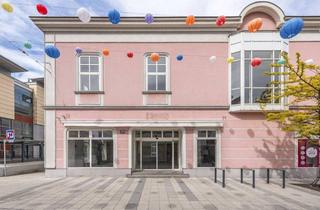 Büro zu mieten in Herzog-Leopold-Straße 30, 2700 Wiener Neustadt, Mach diesen außergewöhnlichen Ort zu deinem! Großzügige Fläche in Bestlage von Wiener Neustadt | Zwei Etagen | Rolltreppe und Lift