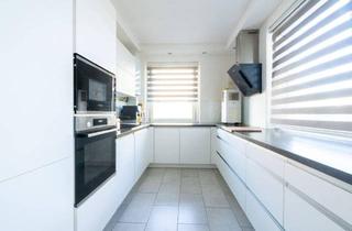 Wohnung kaufen in 4030 Linz, Stilvolle 4-Zimmer Wohnung mit Balkon zu kaufen, Nähe Wasserwald