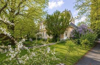 Haus kaufen in 1130 Wien, ELEGANTES HAUS in BESTLAGE, sehr großes Grundstück, 1130 Wien