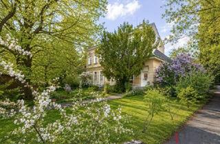 Haus kaufen in 1130 Wien, ELEGANTES HAUS in BESTLAGE, sehr großes Grundstück, 1130 Wien