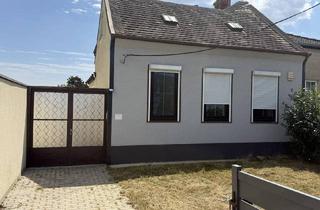 Haus kaufen in 2500 Baden, Wohnhaus mit drei Wohneinheiten auf großem Grundstück in Baden