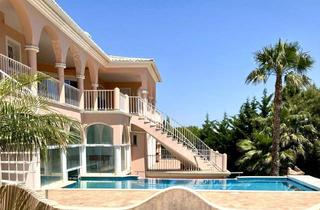 Villen zu kaufen in Lagos, 8600 Bruck an der Mur, Uneinsehbare Villa mit Terrassen und Großem Garten, Swimmingpool und Meerblick