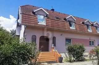 Mehrfamilienhaus kaufen in 2700 Wiener Neustadt, Geräumiger Familienhit - 2 Wohneinheiten Möglich - Grosser Garten