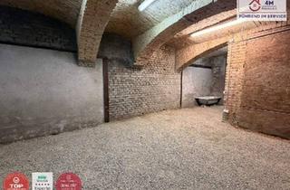 Gewerbeimmobilie kaufen in 1140 Wien, Vielseitig nutzbarer Souterrain-Lagerraum mit Ausbaupotenzial!