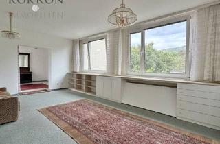 Wohnung kaufen in 2540 Bad Vöslau, Ruhige Waldrandlage - 4-Zimmer-Wohnung mit Loggia, Garage & herrlichem Grünblick