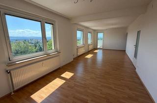 Wohnung kaufen in Elsa-Brandström-Straße, 3300 Amstetten, Frisch sanierte 100 m² Wohnung mit Balkon in Amstetten