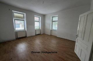 Wohnung kaufen in 2640 Gloggnitz, Paket bestehend aus 2 Wohnungen + Souterrainräumlichkeiten + Nebenräume (ca. 177m² Nutzfläche) und 141m² Eigengarten - sanierungsbedürftig