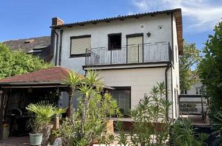 Einfamilienhaus kaufen in 2500 Baden, Sanierungsbedürftiges Haus mit attraktivem Entwicklungspotential in Baden bei Wien