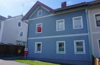 Haus kaufen in Zentrum, Bahnhof, 4910 Ried im Innkreis, Saniertes Wohnhaus mit Gemütlichen Innenhof, Nebengebäude und Garage