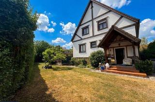 Einfamilienhaus kaufen in 2700 Wiener Neustadt, Familienidyll: Einfamilienhaus mit herrlichem Garten in Grünruhelage (Weitere großzügige Bebauungsmöglichkeit gegeben)