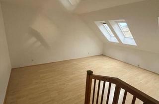 Wohnung mieten in Rechbauerstraße 3/3, 8010 Graz, Gemütliche Dachgeschosswohnung in Zentraler Top Lage Nähe Tu-Graz zur Miete !