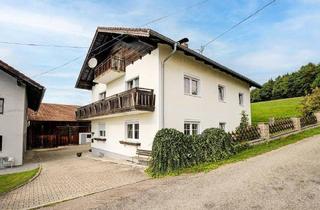 Haus kaufen in 5241 Maria Schmolln, Ihr neues Zuhause mit Raum für Leben, Ideen und Möglichkeiten - Großzügiges Anwesen mit zwei Wohneinheiten, Nebengebäuden und vielseitig nutzbaren Grünflächen.