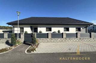 Einfamilienhaus kaufen in 2602 Blumau-Neurißhof, Luxus-Bungalow mit Pool, Sauna & High-End-Technik