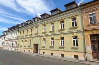 Wohnung kaufen in Berg, 9020 Klagenfurt, Altbaucharme mit Parkblick am Fuß des Kreuzbergl
