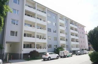 Wohnung kaufen in 8600 Bruck an der Mur, Helle Kleinwohnung im 4. - und Letzten Stock mit Lift in Bruck/Mur - Bergstraße