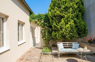 Haus kaufen in 2325 Himberg, Sanierungsbedürftiges Haus auf Eigengrund mit Garten und Zwei Stellplätzen am Grundstück in Himberg bei Wien!