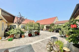 Haus kaufen in 3511 Furth bei Göttweig, Zweifamilienhaus mit Innenhof, Garagen und Erweiterungspotenzial Nähe Stift Göttweig bei Krems