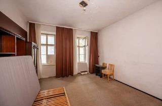 Wohnung kaufen in Lassallestraße, 1020 Wien, ++NEU++ Sanierungsbedürftige 2 Zimmer Altbau-Wohnung - Hofruhelage mit Balkonbewilligung