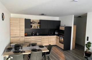 Wohnung kaufen in Jochlgasse 14, 6200 Jenbach, (Provisionsfrei) Moderne, neuwertige 2-Zimmer-Wohnung mit großem Balkon & Tiefgarage in Sonnfeld