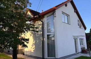 Haus kaufen in Edelmüllerstraße 30, 4061 Pasching, „Exklusives Anwesen mit Altbau & modernem Neubau – perfekt für zwei Familien“