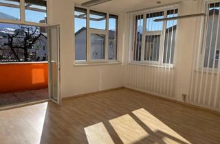 Wohnung mieten in Innstraße, 6020 Innsbruck, Provisionsfrei: sonnige 2,5-Zimmer-Wohnung (WG) mit Balkon