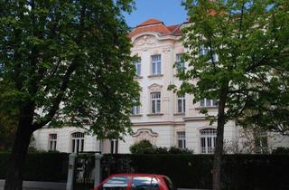 Wohnung kaufen in Beckgasse 22, 1130 Wien, Provisionsfrei: Stilvoll sanierte 6-Zimmer-Altbauwohnung mit ca. 200 m² im Hietzinger Cottage