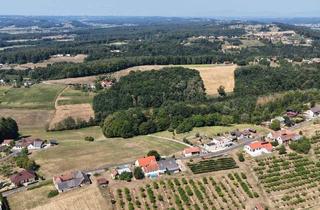 Grundstück zu kaufen in 8263 Radersdorf, Sonnige Baugrundstücke mit Panoramablick auf die Riegersburg (Nur noch 2 verfügbar)