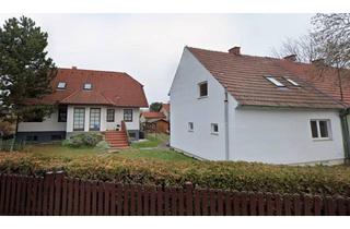 Einfamilienhaus kaufen in 1210 Wien, Rarität in Leopoldau: Großzügiges Eigengrundstück mit ca. 1.200 m² Größe und 2 Wohnhäusern, nahe der U1!