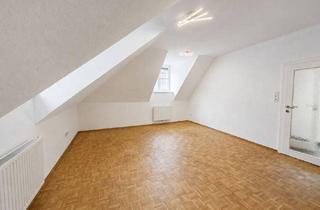 Wohnung kaufen in 5020 Salzburg, Sanierte 2-Zimmer Dachgeschosswohnung in zentraler Lage