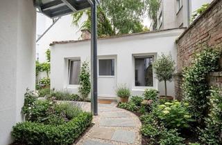 Penthouse kaufen in Rosensteingasse / Wattgasse, 1170 Wien, U-Bahn-Nähe u3 und u6! 3-Zimmer-Altbau-Wohnung mit Atelier und Eigengarten in Generalsaniertem Gründerzeithaus