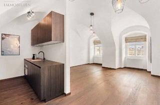 Wohnung kaufen in 1190 Wien, Ein Stück Wiener Geschichte – exklusives Wohnen im historischen Freihof von 1455