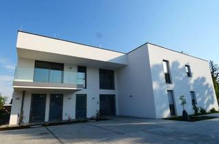 Wohnung kaufen in 2460 Bruck an der Leitha, ENERGIESPAREND MIT BALKON UND GROSSER GARDEROBE
