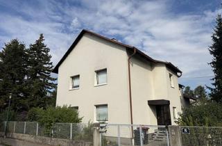 Haus kaufen in Tulpenweg 8, 4600 Wels, Erste Besichtigung Samstag 26.09.2026 - Großes Älteres Haus in Sehr Guter Wohnlage, Garage, Großer Garten