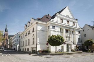 Wohnung mieten in Anton-Schneider-Straße 12, 6900 Bregenz, Stilvolle 2-Zimmer-Altbauwohnung in der ehemaligen Bregenzer Nationalbank – Exklusives Wohnen im Herzen der Fußgängerzone