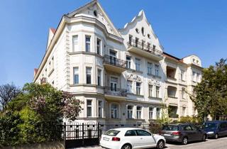 Wohnung kaufen in Strohberggasse, 1120 Wien, Entzückende 2-Zimmer-Wohnung mit 2 Balkonen in stilvollem Altbau nahe Schönbrunn