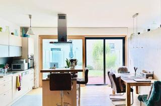 Wohnung kaufen in 4701 Bad Schallerbach, Besondere 3-Zimmer-Gartenwohnung mit Pool | 95 m² | 2 Terrassen | 2 Carports
