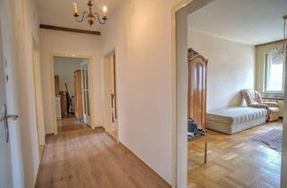 Wohnung kaufen in 2700 Wiener Neustadt, Renovierungsbedürftige 3 Zimmer Wohnung in einem thermisch sanierten Haus!