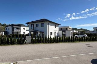 Einfamilienhaus kaufen in Ried Im Innkreis, 4910 Ried im Innkreis, Großes Einfamilienhaus mit 5 Zimmer, 130 m², Garten, Pool, Garage U.V.M.