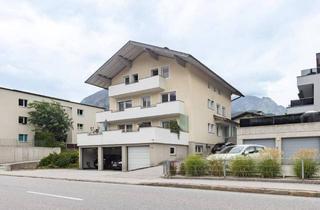 Mehrfamilienhaus kaufen in Schlaserweg, 6200 Jenbach, Großzügiges Mehrfamilienhaus in Jenbach: 3 Wohnungen mit Garten und 4 Garagen