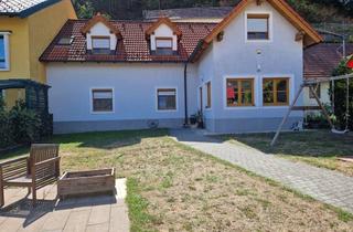 Einfamilienhaus kaufen in 3541 Senftenberg, SOLIDES, LEISTBARES WOHNHAUS MIT CARPORT UND LAUBE IN BEGEHRTER, NATURNAHER WOHNLAGE DIREKT AM WASSER IN TRAUMHAFTER AUSSICHTSLAGE AN DER KREMS