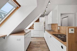 Wohnung kaufen in 1170 Wien, Tischlerqualität und Westterrasse: Helle 2-Zimmer-Wohnung im Dachgeschoss
