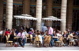 Gastronomiebetrieb mieten in 1220 Wien, GROSSER GASTGARTEN ERTRAGREICHES BEKANNTES CAFE RESTAURANT GASTROTEL IMMOBILIEN