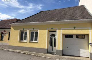 Einfamilienhaus kaufen in 2153 Stronsdorf, Weinviertler Landhaus mit Arkaden und viel Garten